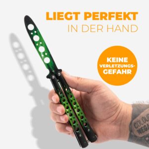 Butterfly Trainer Gamma in der Hand